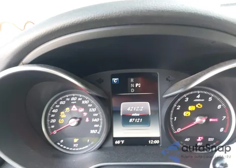 2017 Mercedes-Benz C 300 из США, поврежденный, VIN 55SWF4JB7HU190021